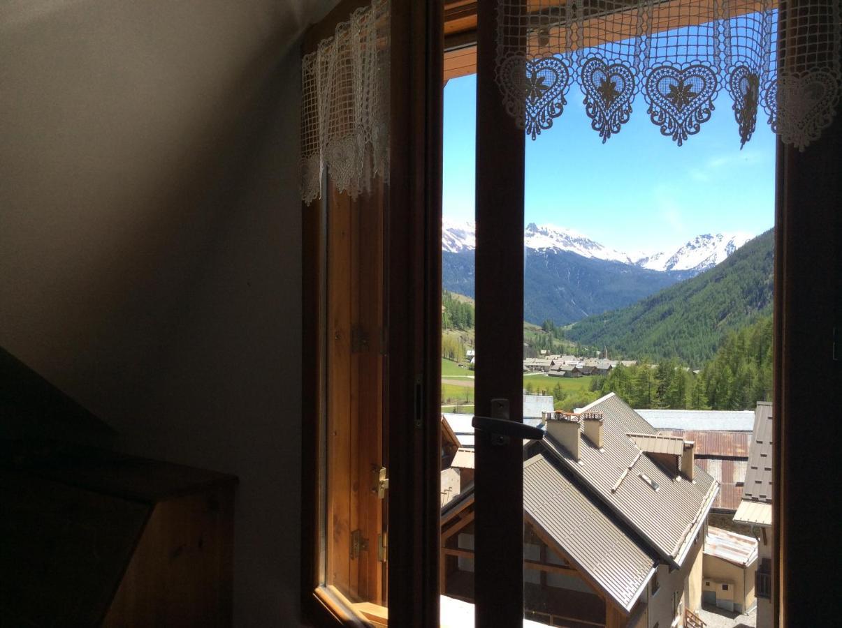 Chambre D'Hote Les Carlines 阿维厄 外观 照片